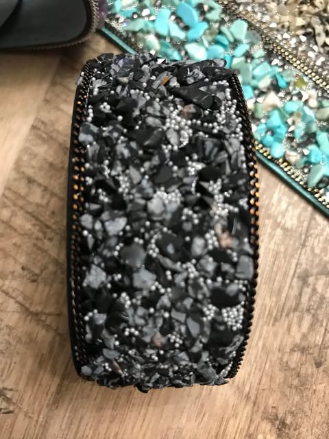Loose Gravel Cuff