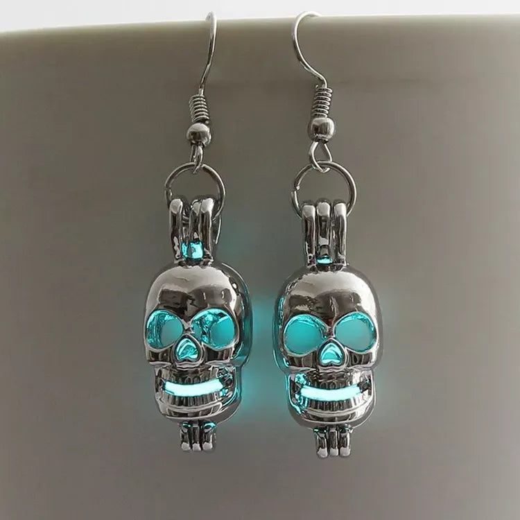 Glow-in-the-Dark Skull Set