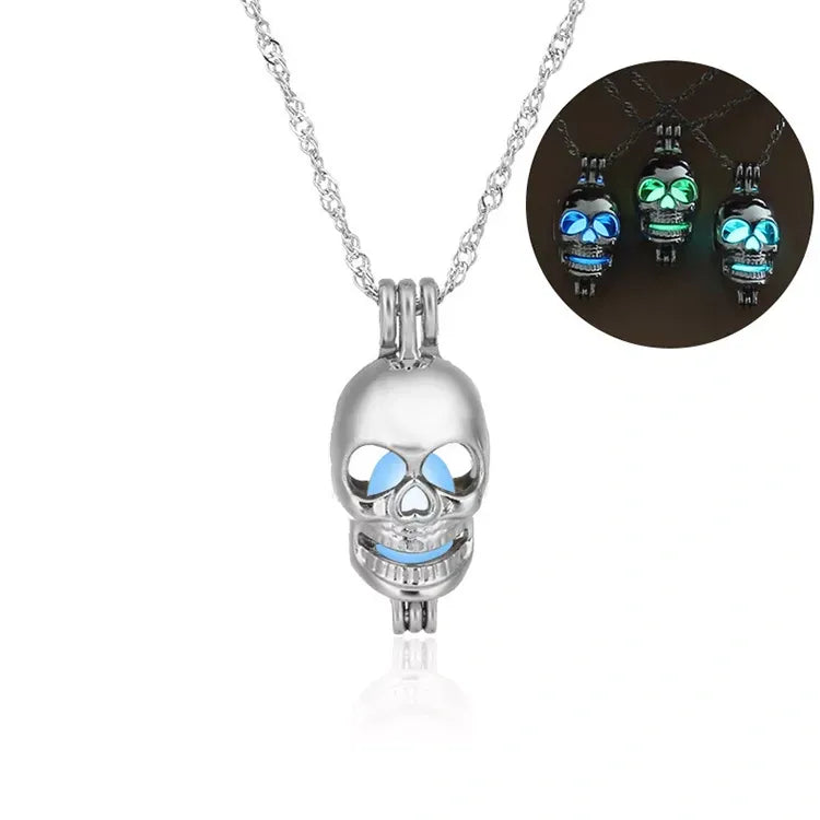 Glow-in-the-Dark Skull Set