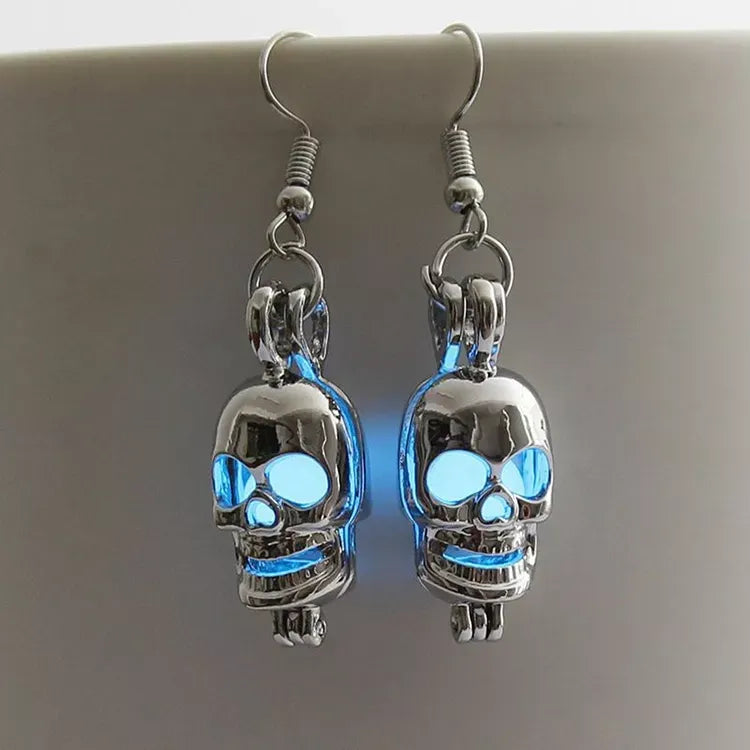 Glow-in-the-Dark Skull Set